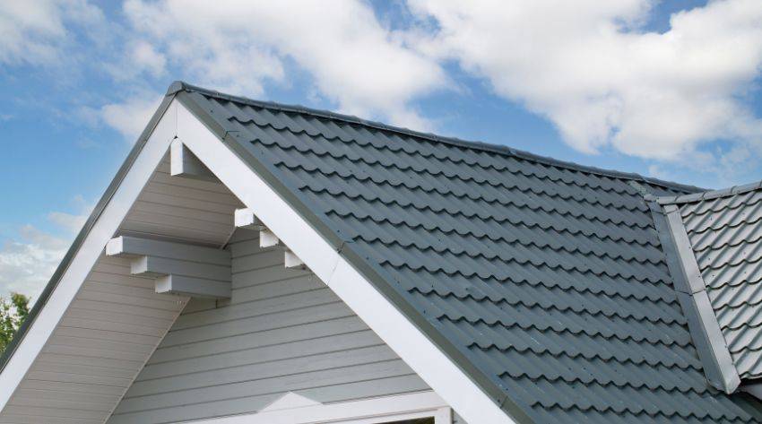 Choosing the Right Roof Colour: How It Impacts Energy Efficiency